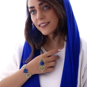 نیم‌ست نقشِ آسمان