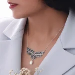 گردنبند باران نقره‌ای